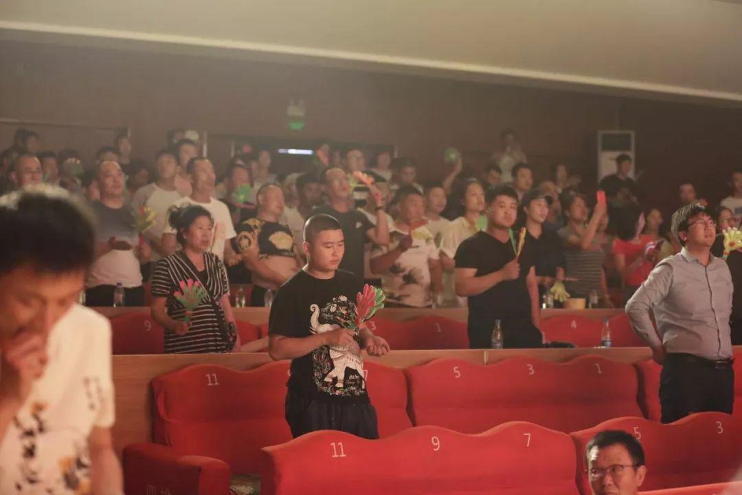 一天里,3000多人在桐庐找到了工作