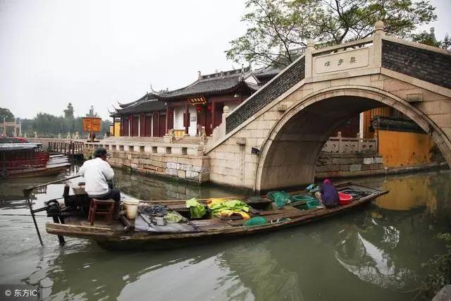 梁佳兴：家门口演家乡事 把快乐传递到全国